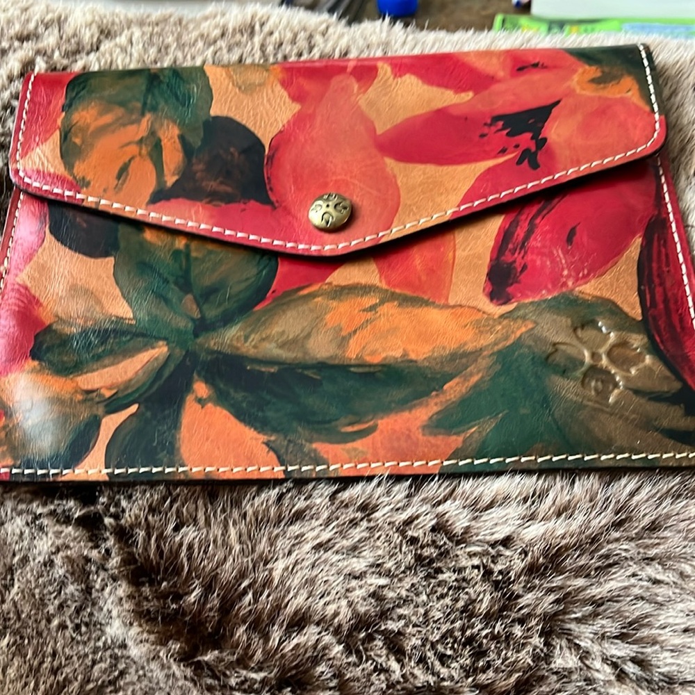 Patricia Nash heritage style colorful clutch nwt